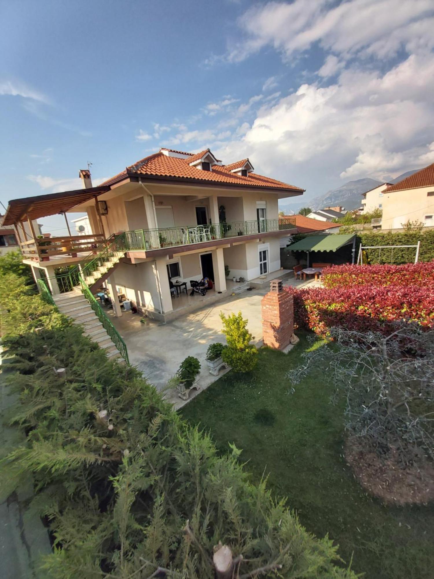 Villa Cerpja Kamez ภายนอก รูปภาพ